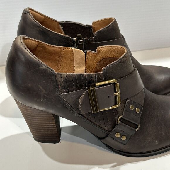 Clarks Indigo Brownish Gray Leather Moto Booties Heeled Ankle Boots Zip Women 9 - Picture 2 of 14